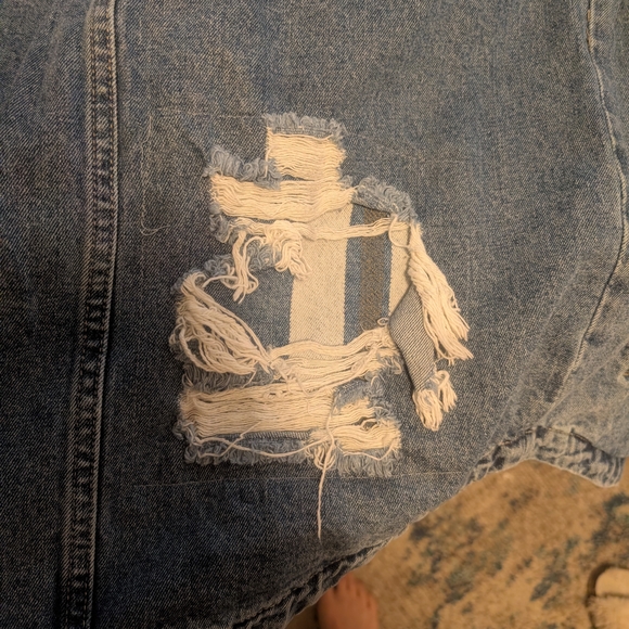 BKE Light Blue Distressed Denim Jacket - Picture 5 of 9